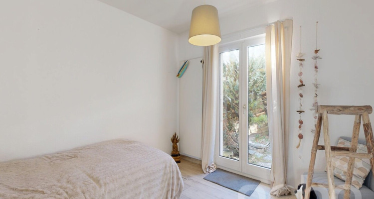 Rare sur le marché: maison individuelle avec vue lac panoramique image 5