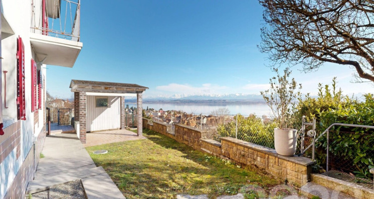 Rare sur le marché: maison individuelle avec vue lac panoramique image 12
