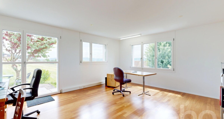 Top gepflegtes 6-Zimmer-Einfamilienhaus mit Weitblick in Uesslingen TG image 8