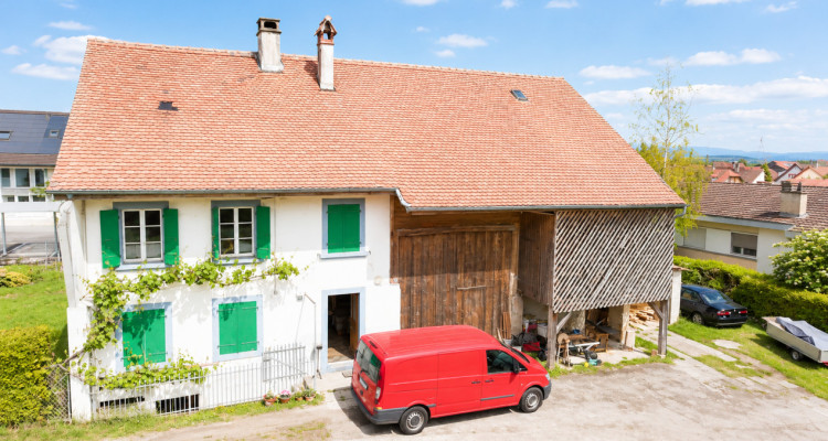 FERME FRIBOURGEOISE À FORT POTENTIEL AU COEUR DE DOMDIDIER image 1