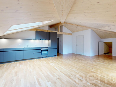 2.5-Zimmer-Attikawohnung mit Weitblick in Spiringen image 3