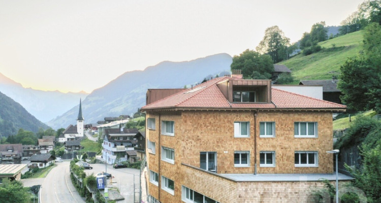 2.5-Zimmer-Attikawohnung mit Weitblick in Spiringen image 11