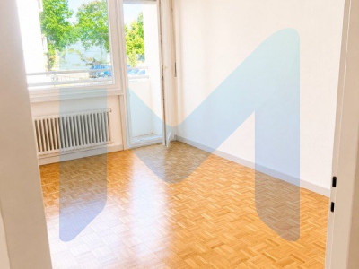 Appartement de 6 pièces au 1er étage situé à Meyrin 1217 image 1