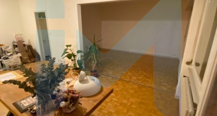 Appartement de 6 pièces au 1er étage situé à Meyrin 1217 image 1