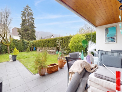 Gepflegtes 5.5-Z Doppel-EFH mit pflegeleichtem Garten und Garage image 9