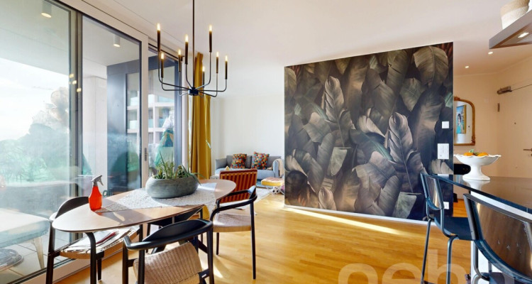 Moderne 2.5-Zimmer-Wohnung mit Skyline-Flair und Weitsicht image 2
