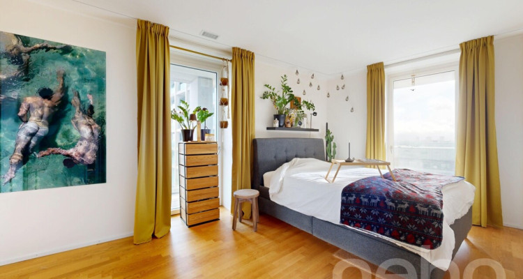 Moderne 2.5-Zimmer-Wohnung mit Skyline-Flair und Weitsicht image 7