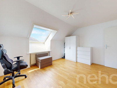 Wohnen mit Charme: Lichtdurchflutete Dachwohnung mit Terrasse image 12