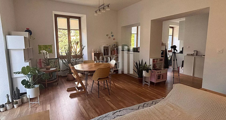 Un bel appartement de 3.5 pièces à louer au 2ème étage image 1