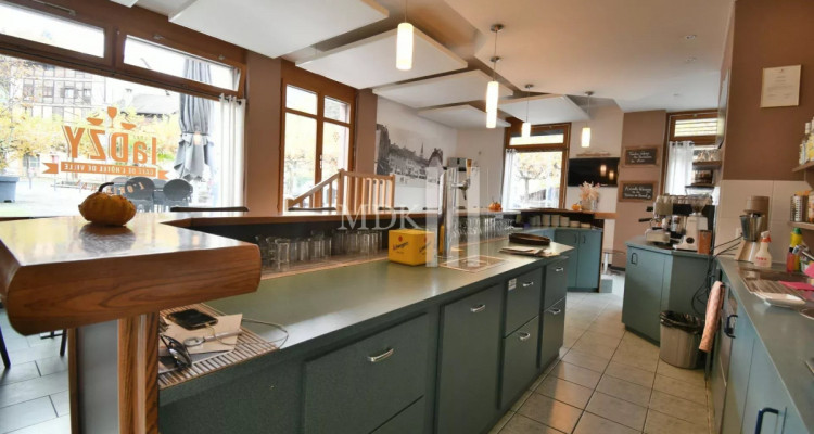 Local commercial au centre-ville image 10