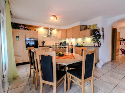 À louer un confortable appartement traversant de 4.5 pièces image 7