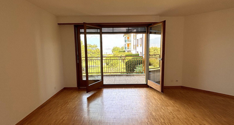 Un spacieux appartement de 4.5 pièces avec vu sur le lac Léman image 2