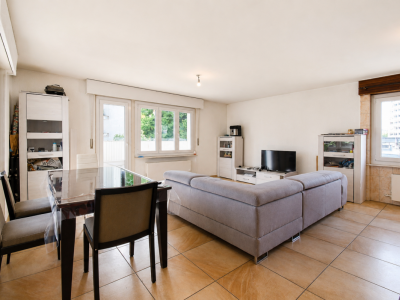 Spacieux appartement traversant image 1