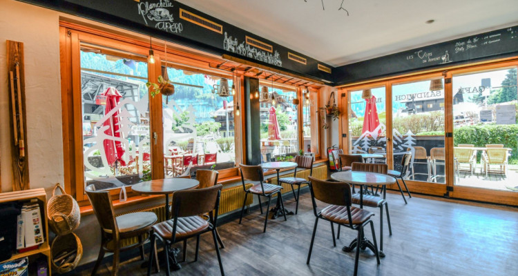 Café/bar en face du téléphérique 5.39% rendement brut ! image 8