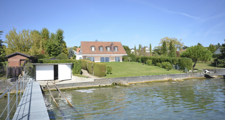 SAINT-PREX - DEUX VILLAS AU BORD DU LÉMAN, AVEC ACCÈS PRIVATIF AU LAC image 4