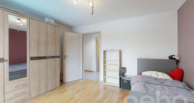 Appartement T4 de 106 m² avec vue montagne à la Chaux-de-Fonds image 4
