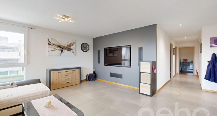 Appartement T4 de 106 m² avec vue montagne à la Chaux-de-Fonds image 12