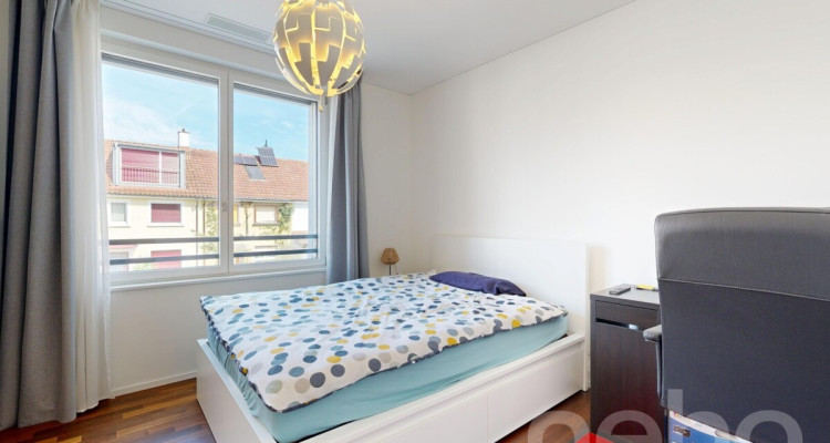 Neuwertige 3.5-Zimmer-Wohnung mit Balkon und Top-Ausstattung image 12