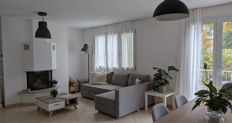 Appartement lumineux de 4.5 pièces à louer à St-Cergue 2200 fr image 1