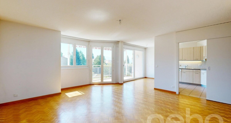 Prilly | Appartement 4.5 pièces lumineux avec fort potentiel image 2