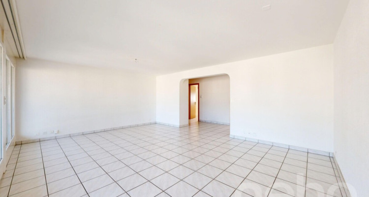 Grosszügige 4.5-Zimmer-Wohnung im Herzen von Salgesch image 3