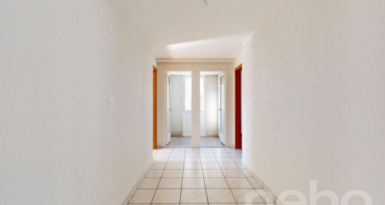 Grosszügige 4.5-Zimmer-Wohnung im Herzen von Salgesch image 5