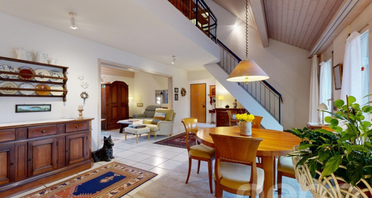 Exklusive Attika-Maisonette mit grosser Terrasse image 1