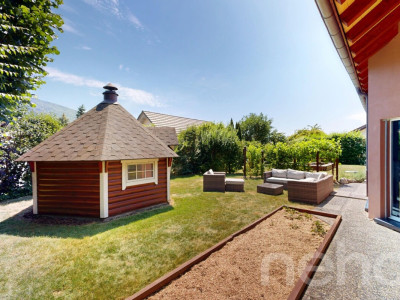 Splendide Villa de Standing avec Jardin, Jacuzzi et Étang Privatif image 9