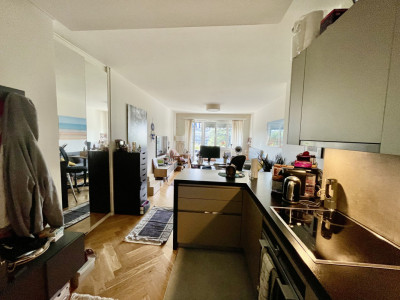Très bel studio meublé à Champel  image 3