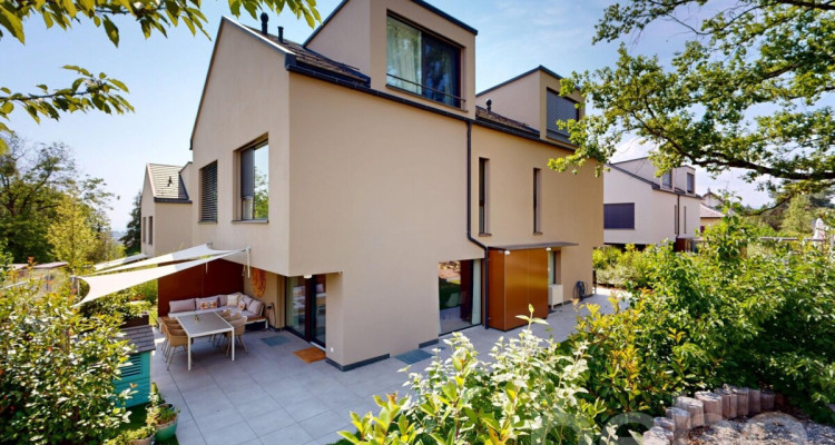 Élégante maison mitoyenne avec jardin privatif à Renens image 1
