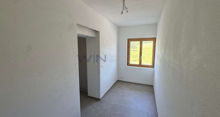 Altbaucharme mit unverbaubarer Seesicht image 6