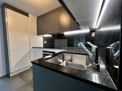 Spacieux attique 2,5p de 90m2 et grande terrasse de 29 m2 au centre de Fully image 4