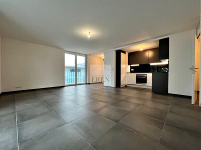 Spacieux attique 2,5p de 90m2 et grande terrasse de 29 m2 au centre de Fully image 6