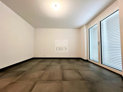 Spacieux attique 2,5p de 90m2 et grande terrasse de 29 m2 au centre de Fully image 8