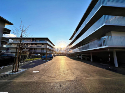 Spacieux attique 2,5p de 90m2 et grande terrasse de 29 m2 au centre de Fully image 12