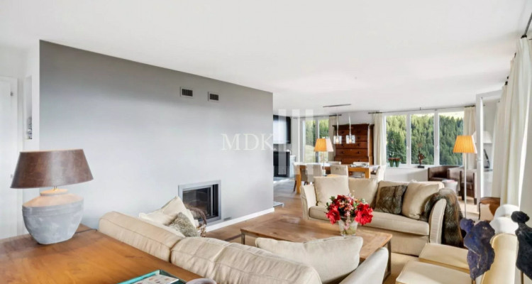 Magnifique appartement Ski in and out image 3