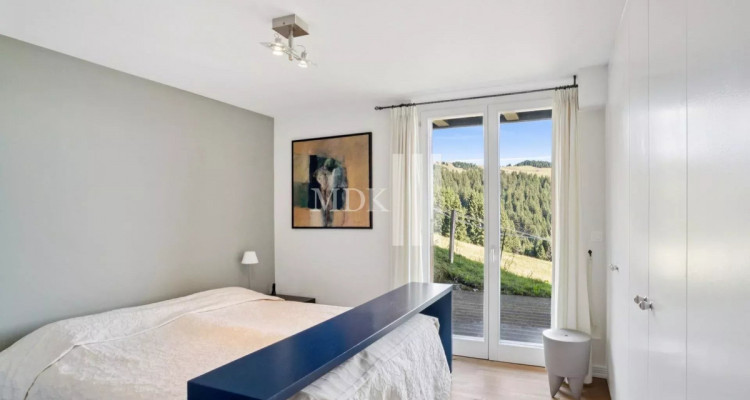 Magnifique appartement Ski in and out image 6