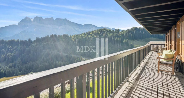 Magnifique appartement Ski in and out image 10