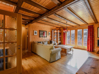 Magnifique chalet idéalement situé au coeur du village image 3