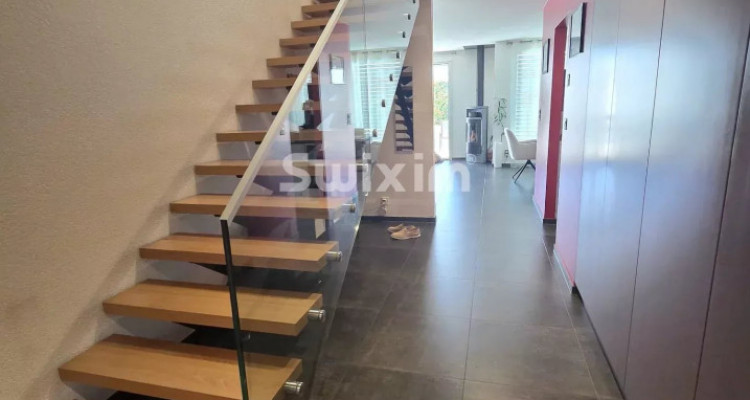 Superbe villa contemporaine de 5.5 pièces image 1