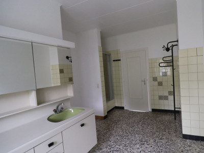 Immeuble de rendement avec 9 appartements, 1 atelier et 8 garages image 5