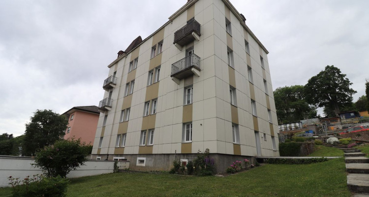 Immeuble de rendement avec 9 appartements, 1 atelier et 8 garages image 2