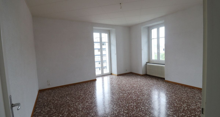 Immeuble de rendement avec 9 appartements, 1 atelier et 8 garages image 8