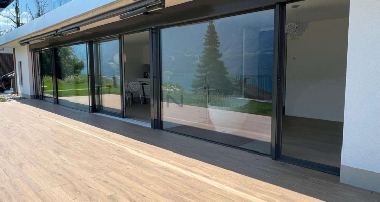 High-End Ausbau mit unverbaubarer Top-Seesicht image 2
