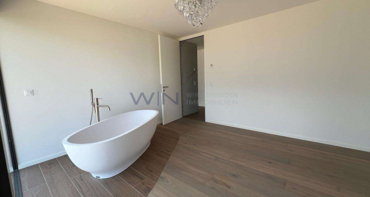High-End Ausbau mit unverbaubarer Top-Seesicht image 8