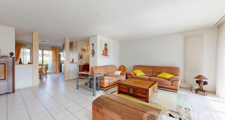 Grand appartement lumineux, calme absolu, entre lac et autoroute image 5