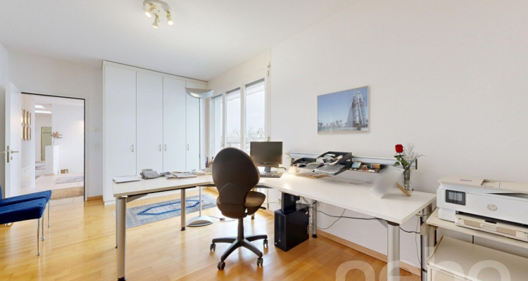 Exklusives Attika-Juwel mit Liftzugang, Cheminée & Panoramasicht image 10