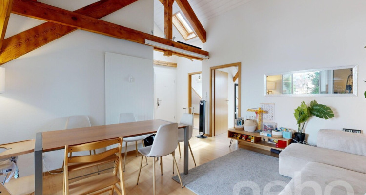 Charmante 3.5-Zimmer-Dachwohnung mit Balkon an ruhiger Lage in Basel image 1