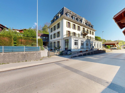 Hôtel de caractère avec fort potentiel de développement image 1