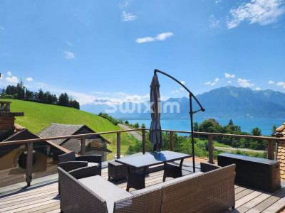 Exclusivité ! Vivez le charme du lac, Superbe triplex dans une bâtisse historique ! image 1